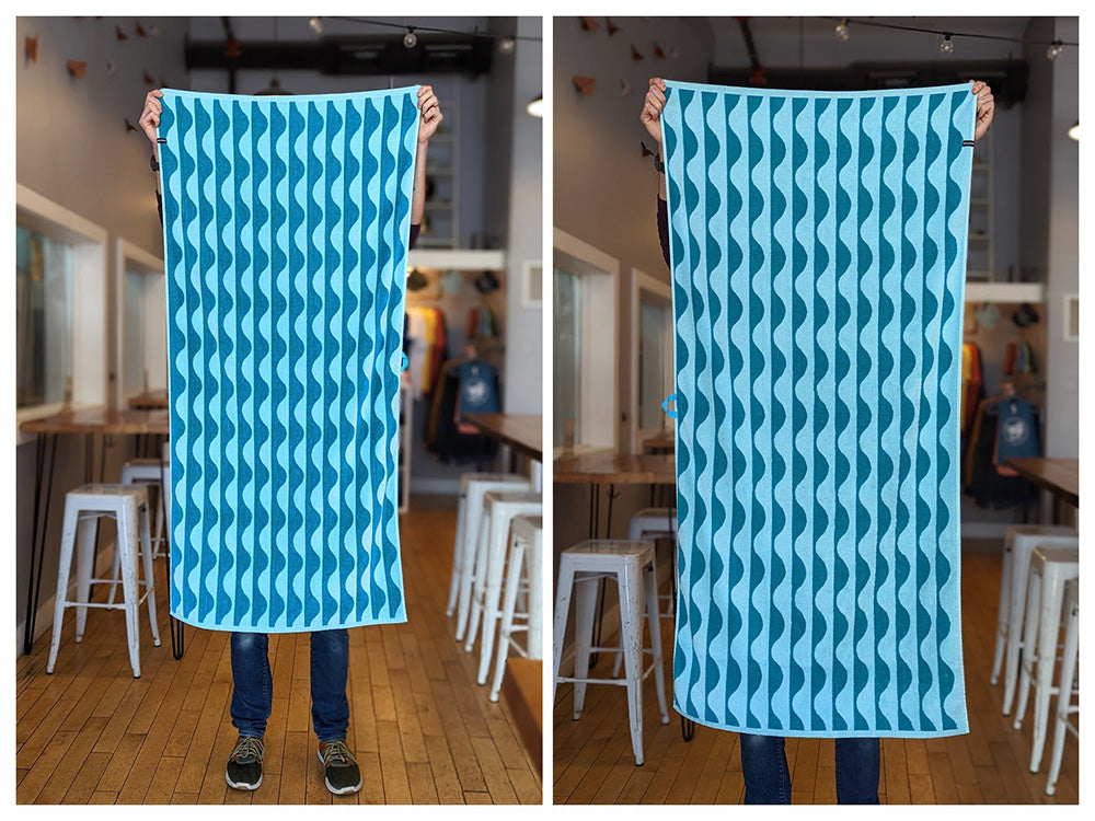 Wavy Days Premium Woven Towel by Brainstorm 