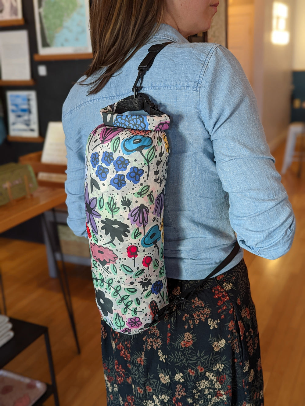 Brainstorm Flowerbed Puffy Blanket